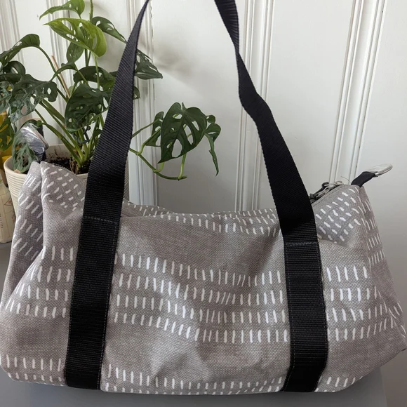 Gray Patterned Canvas Duffle Bag - Picture 6 of 15